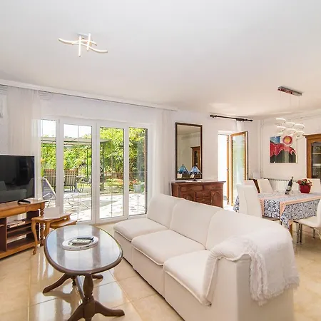 Lucija Holiday Holiday home